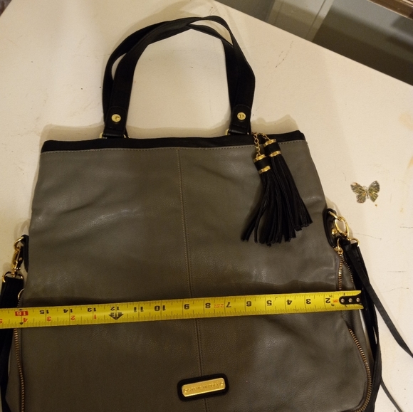 Steve Madden Tote Faux Leather Gray & Black Gym, Travel, Carry-on Bag - Picture 8 of 13